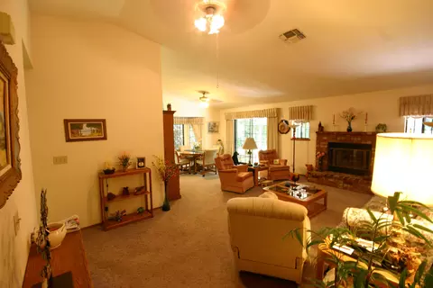 1961 Timbercreek Ct, Redding, CA 96002 photo 2