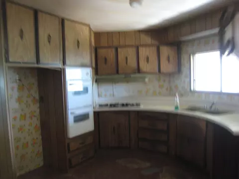 1025 Henry Moore Ln, Redding, CA 96003 photo 4
