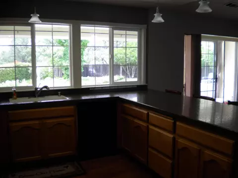 2850 Donner Ct, Redding, CA 96001 photo 9