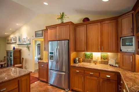 15270 Mountain Shadows Dr, Redding, CA 96001 photo 14