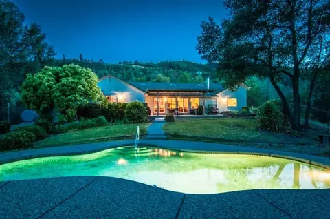15270 Mountain Shadows Dr, Redding, CA 96001 photo 5