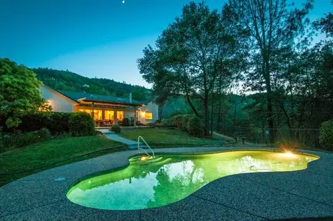 15270 Mountain Shadows Dr, Redding, CA 96001 photo 4