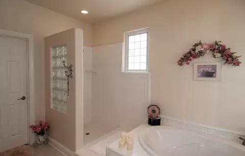 2930 Western Oak Dr, Redding, CA 96002 photo 16