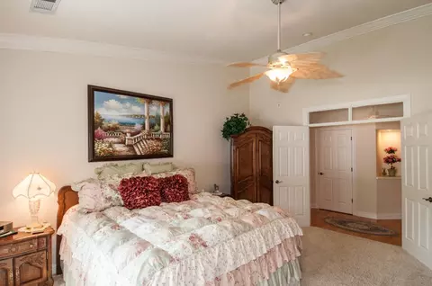 2930 Western Oak Dr, Redding, CA 96002 photo 14