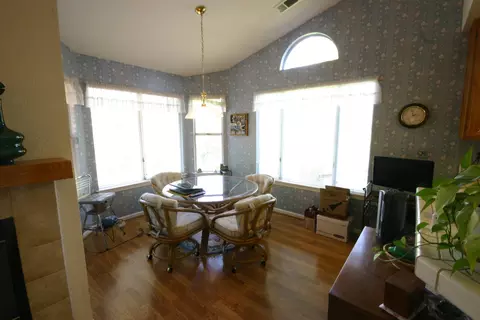 2772 Crystal Tree Dr, Redding, CA 96001 photo 3
