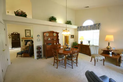 2772 Crystal Tree Dr, Redding, CA 96001 photo 5
