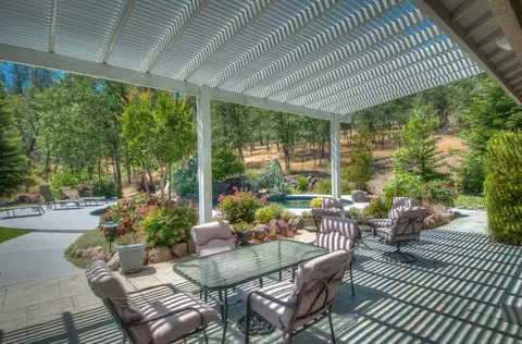 15553 Mountain Shadows Dr, Redding, CA 96001 photo 18