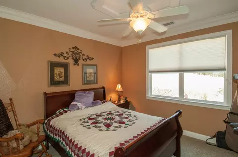15553 Mountain Shadows Dr, Redding, CA 96001 photo 12