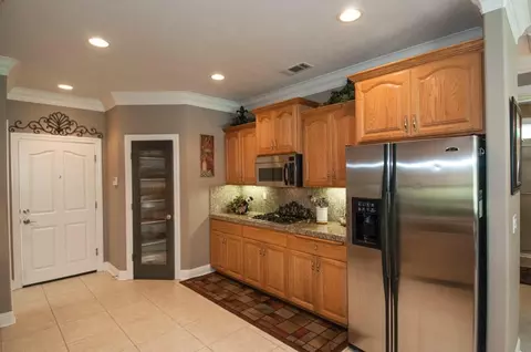 15553 Mountain Shadows Dr, Redding, CA 96001 photo 6