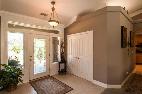 15553 Mountain Shadows Dr, Redding, CA 96001 photo 4