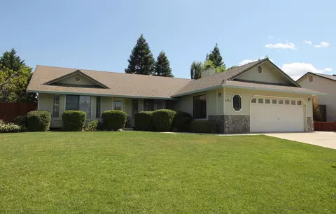 2765 Crystal Tree Dr, Redding, CA 96001 photo 1