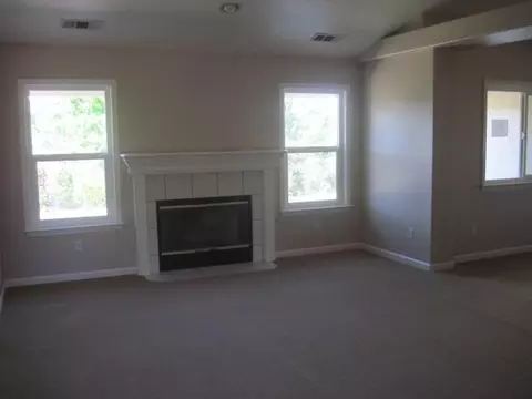 2225 Cumberland Dr, Redding, CA 96001 photo 9