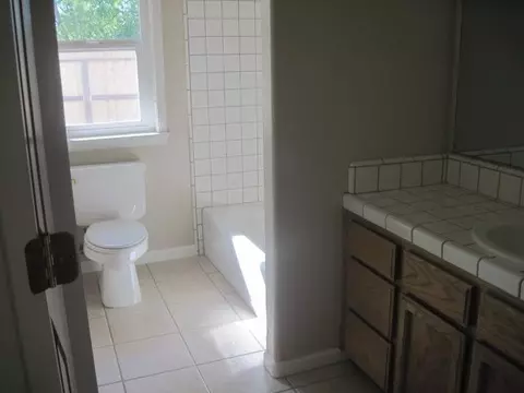 2225 Cumberland Dr, Redding, CA 96001 photo 10