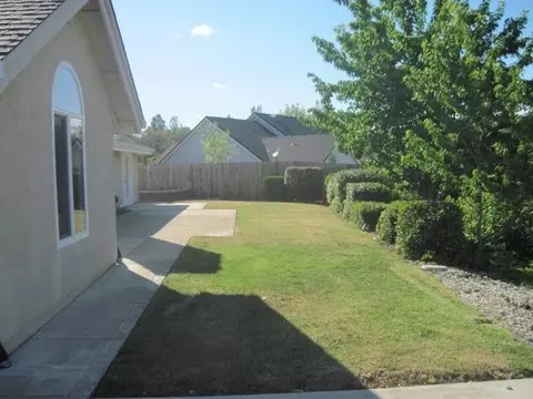 2225 Cumberland Dr, Redding, CA 96001 photo 16