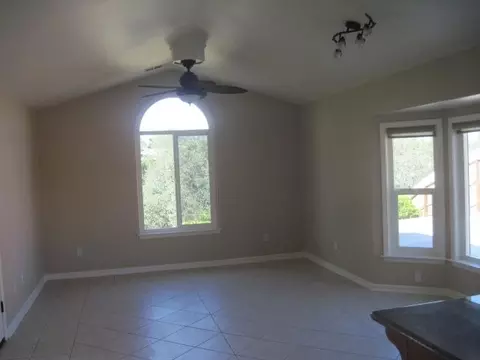 2225 Cumberland Dr, Redding, CA 96001 photo 6