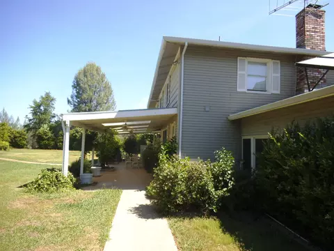 20574 Strawn Dr, Redding, CA 96003 photo 10