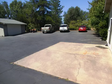 20574 Strawn Dr, Redding, CA 96003 photo 34