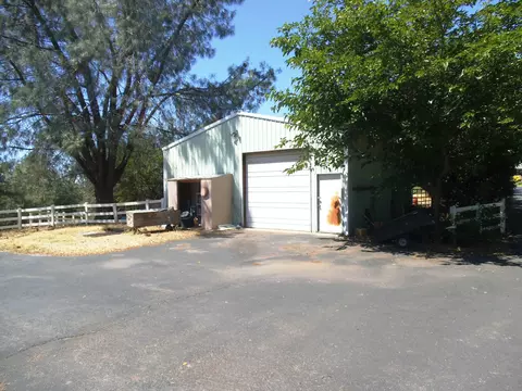 20574 Strawn Dr, Redding, CA 96003 photo 39
