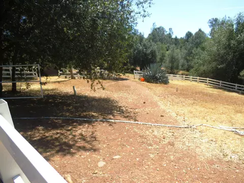 20574 Strawn Dr, Redding, CA 96003 photo 44
