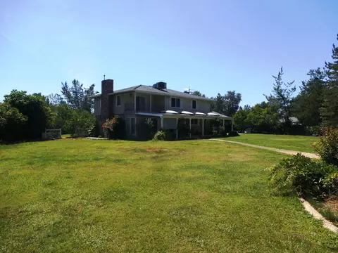20574 Strawn Dr, Redding, CA 96003 photo 8