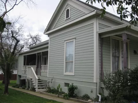 2067 Placer, Redding, CA 96001 photo 4