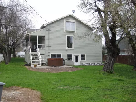 2067 Placer, Redding, CA 96001 photo 16