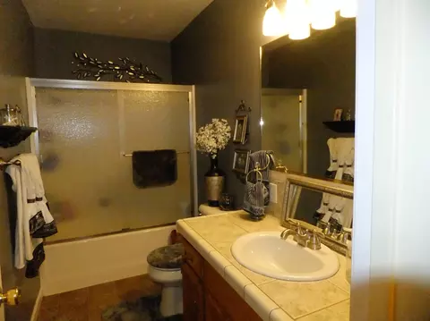 4639 Columbine Dr, Redding, CA 96002 photo 13