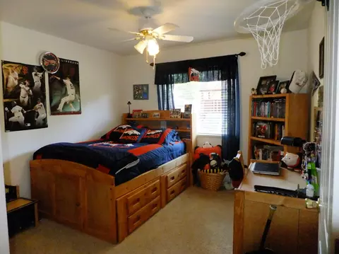 4639 Columbine Dr, Redding, CA 96002 photo 12