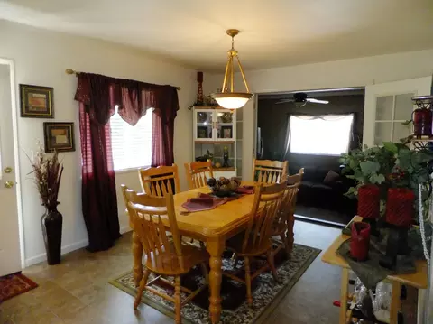 4639 Columbine Dr, Redding, CA 96002 photo 4