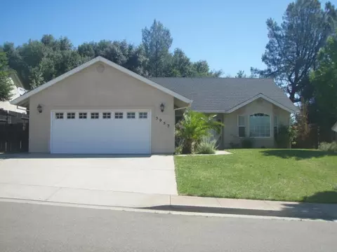 3953 Cambria Dr, Redding, CA 96002 photo 1