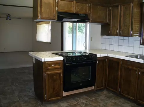 1183 Ruthie Ln, Redding, CA 96002 photo 8