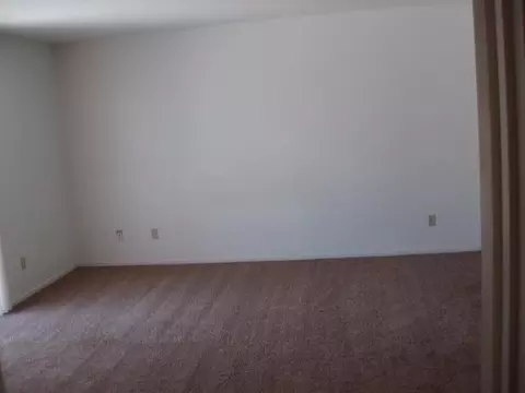 16981 Cape Cod Dr, Redding, CA 96003 photo 9