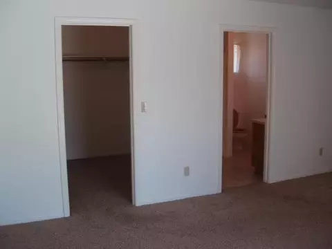 16981 Cape Cod Dr, Redding, CA 96003 photo 11