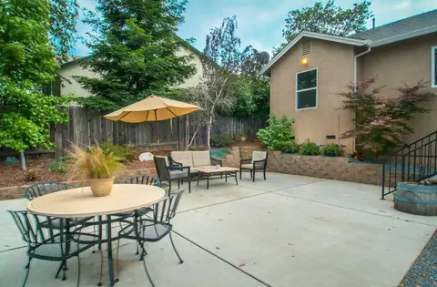 1080 Hillsdale Ct, Redding, CA 96003 photo 14