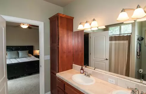 1080 Hillsdale Ct, Redding, CA 96003 photo 10