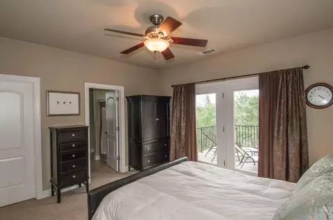 1080 Hillsdale Ct, Redding, CA 96003 photo 9