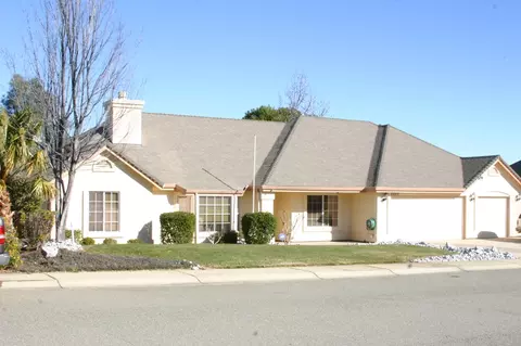 2255 Cumberland Dr, Redding, CA 96001 photo 1