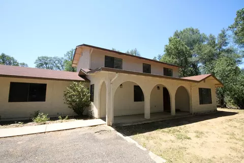 10610 Old Oregon Trl, Redding, CA 96003 photo 1