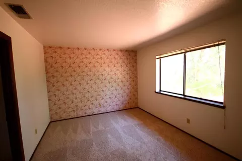 10610 Old Oregon Trl, Redding, CA 96003 photo 12
