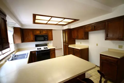 10610 Old Oregon Trl, Redding, CA 96003 photo 6