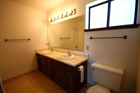 10610 Old Oregon Trl, Redding, CA 96003 photo 15