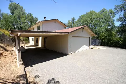 10610 Old Oregon Trl, Redding, CA 96003 photo 4