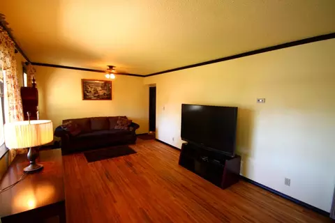 2116 Comet St, Redding, CA 96002 photo 7