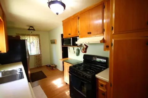 2116 Comet St, Redding, CA 96002 photo 12