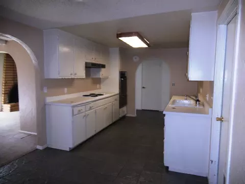 3620 Summit Dr, Redding, CA 96001 photo 4