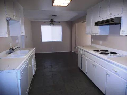 3620 Summit Dr, Redding, CA 96001 photo 3