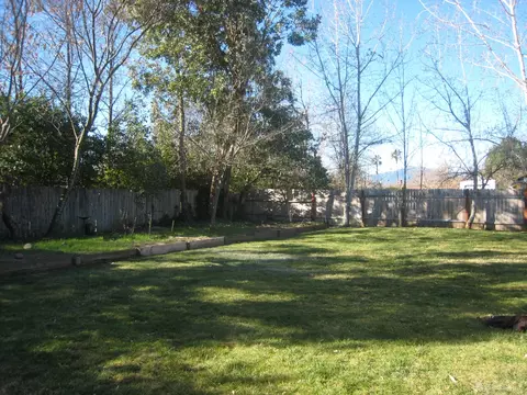 2309 Harlan Dr, Redding, CA 96003 photo 2