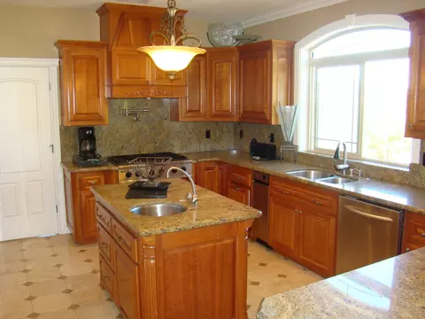 8737 Landmark Cir, Redding, CA 96001 photo 4