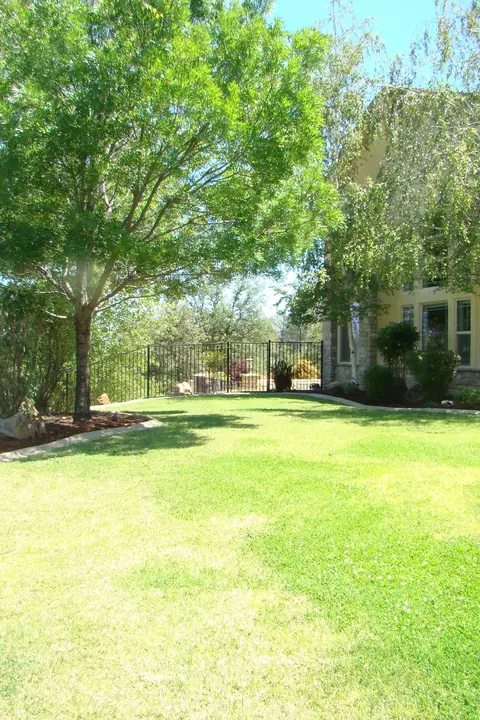 8737 Landmark Cir, Redding, CA 96001 photo 25