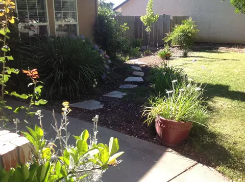 6492 Creekside, Redding, CA 96001 photo 2